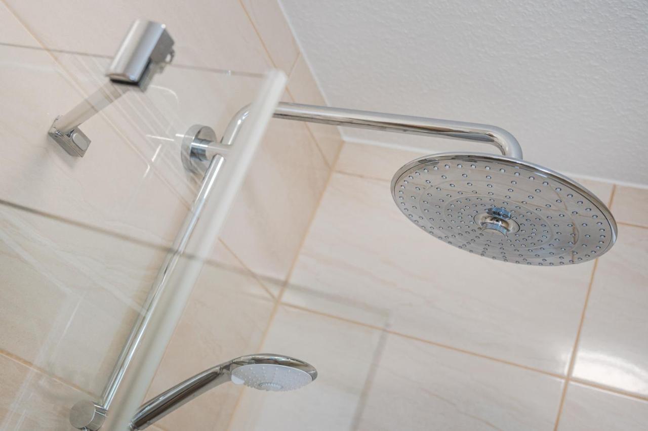 Reetdachhaus Am Haff Mit Sauna, Terrasse, Wlan Zirchow エクステリア 写真