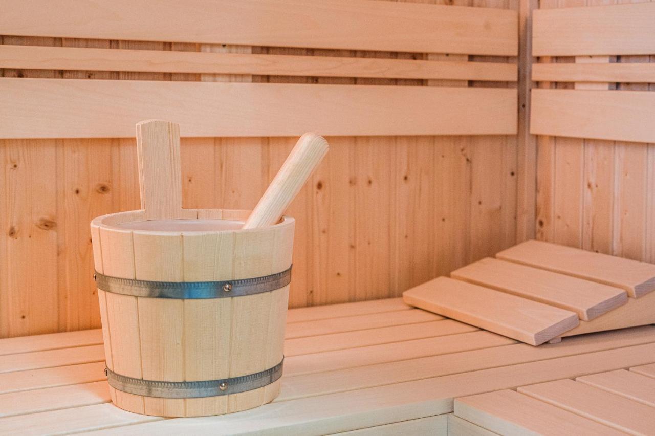Reetdachhaus Am Haff Mit Sauna, Terrasse, Wlan Zirchow エクステリア 写真